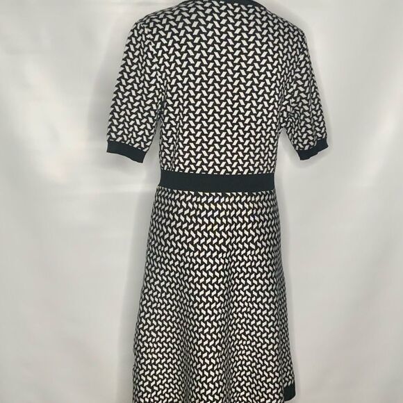 DKNY knit dress.‎ - Picture 7 of 11